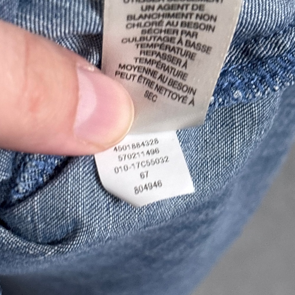 Chicos Top 3 XL 16 Relaxed Blue Chambray Roll Tab Lyocell Button Casual Classic - Picture 11 of 12